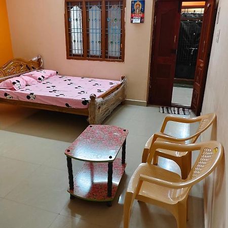 Sri Annai Home Stay I Tiruvannāmalai Dış mekan fotoğraf
